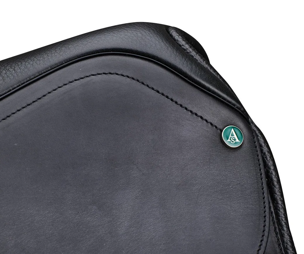 Arena Wide Dressage Saddle