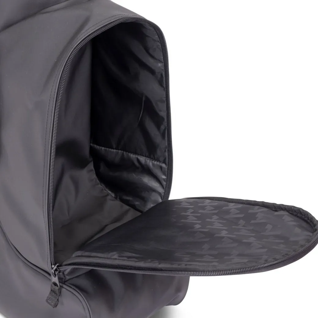 Aubrion React Helmet, Whip & Boot Bag