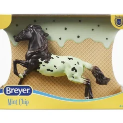 Breyer Mint Chip Dessert Decorator Horse