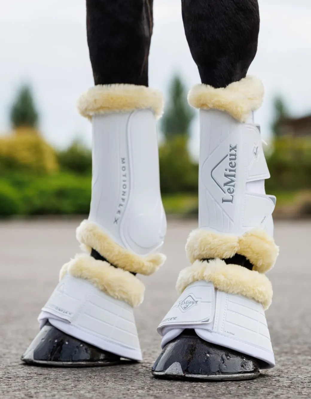 LeMieux Motionflex Fur Edge Overreach Boots