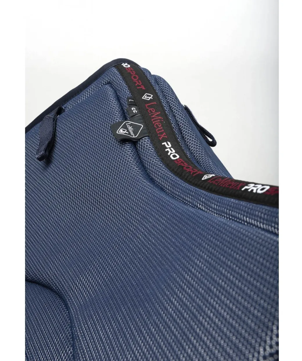 LeMieux Ultra Mesh Close Contact Pad