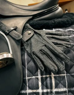 Sixteen Cypress 16C Riding Gloves