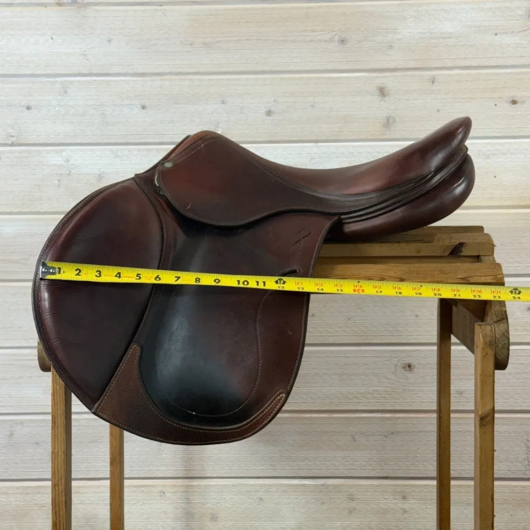 Used Antares Evolution Close Contact Jump Saddle 17/M