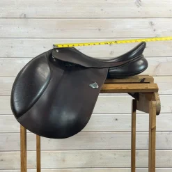 Used Bates Close Contact Saddle 17/XCH