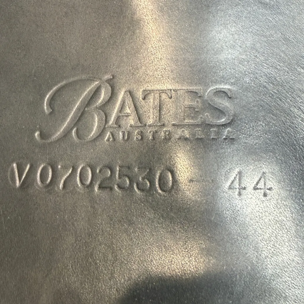 Used Bates Isabel Dressage Saddle 17/MW