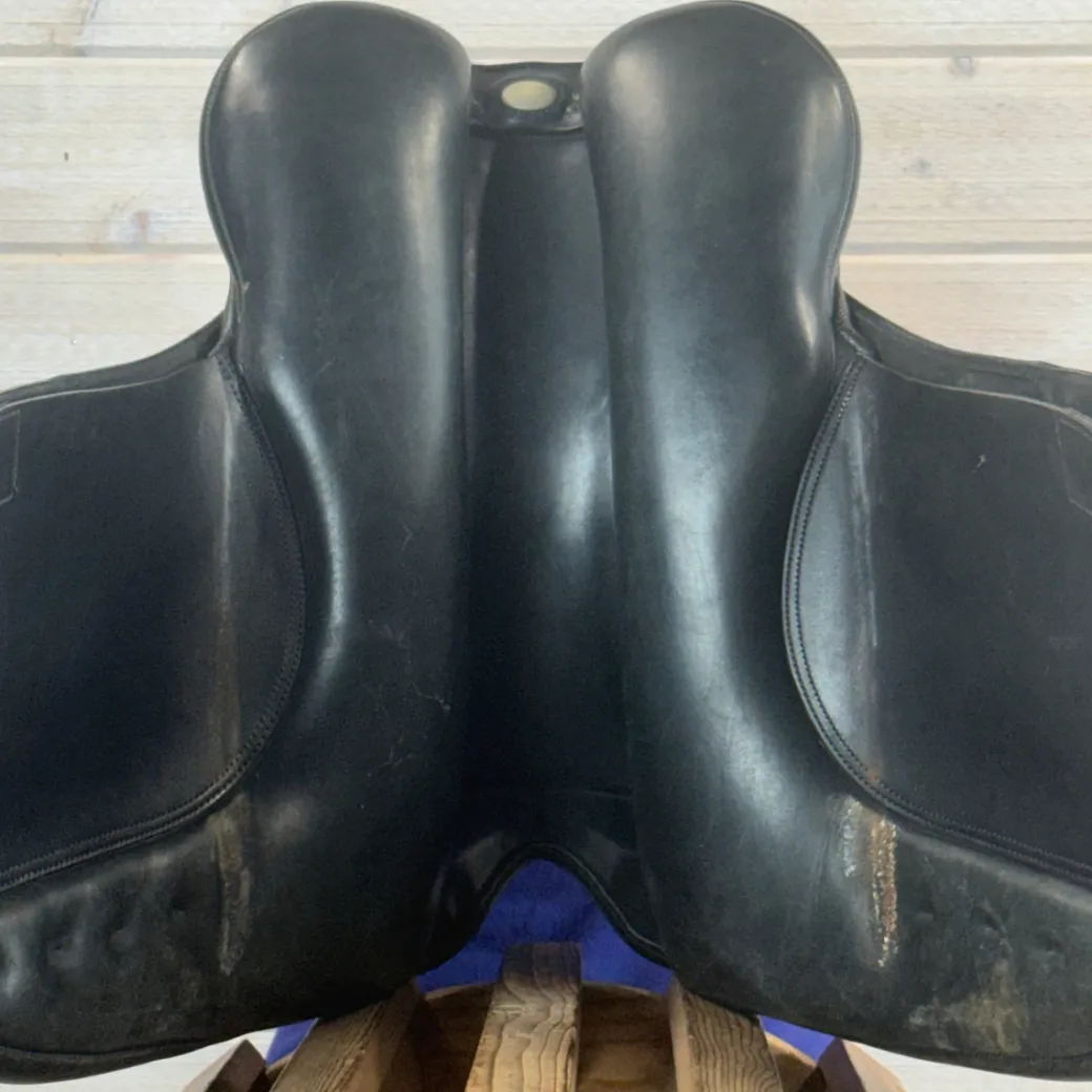 Used Bates Isabel Dressage Saddle 17/MW
