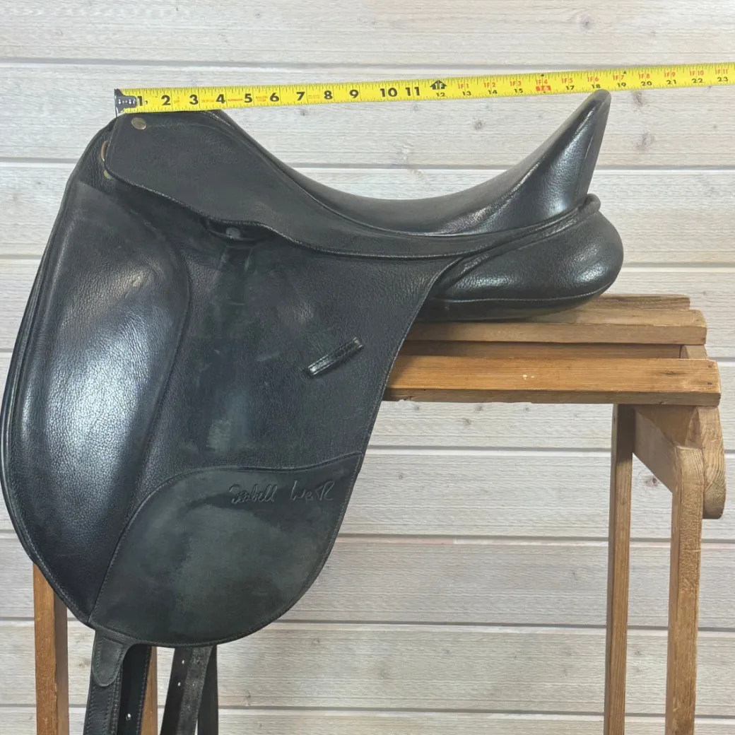 Used Bates Isabel Dressage Saddle 17/MW