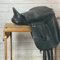 Used Bates Isabel Dressage Saddle 17/MW