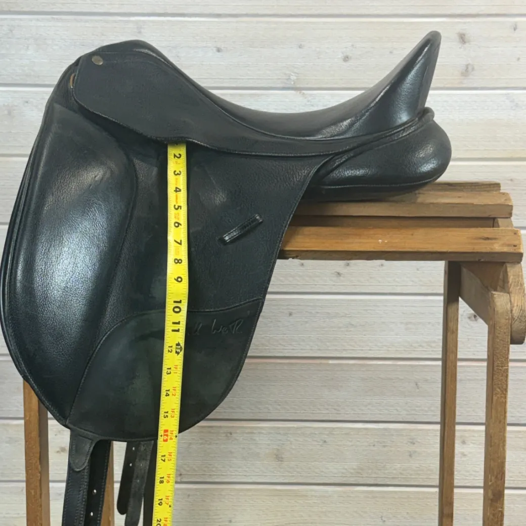 Used Bates Isabel Dressage Saddle 17/MW