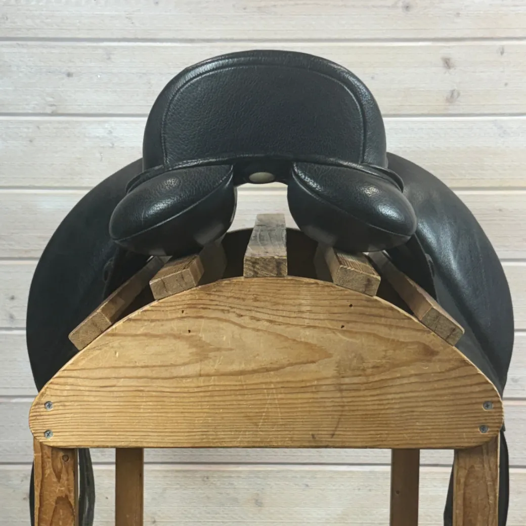 Used Bates Isabel Dressage Saddle 17/MW