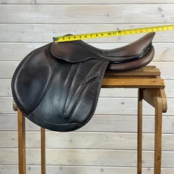 Used Butet Deep Seat Close Contact Saddle 17/M