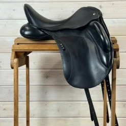 Used Custom Everest Monoflap Dressage Saddle 17.5/M