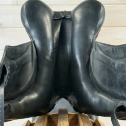 Used Custom Everest Monoflap Dressage Saddle 17.5/M