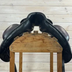 Used Custom Saddlery Flight Monoflap Dressage Saddle 18/N