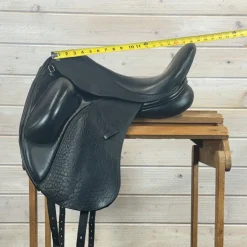 Used Custom Saddlery Wolfgang Dressage Saddle 17.5/M