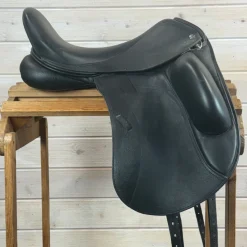 Used Custom Saddlery Wolfgang Omni Monoflap Dressage Saddle 18/MW