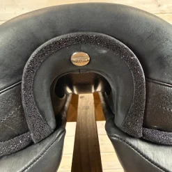 Used Devoucoux Makila Harmonie S Dressage Monoflap Saddle 17.5/MW