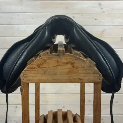 Used Frank Baines Omni Dressage Saddle - 18/W