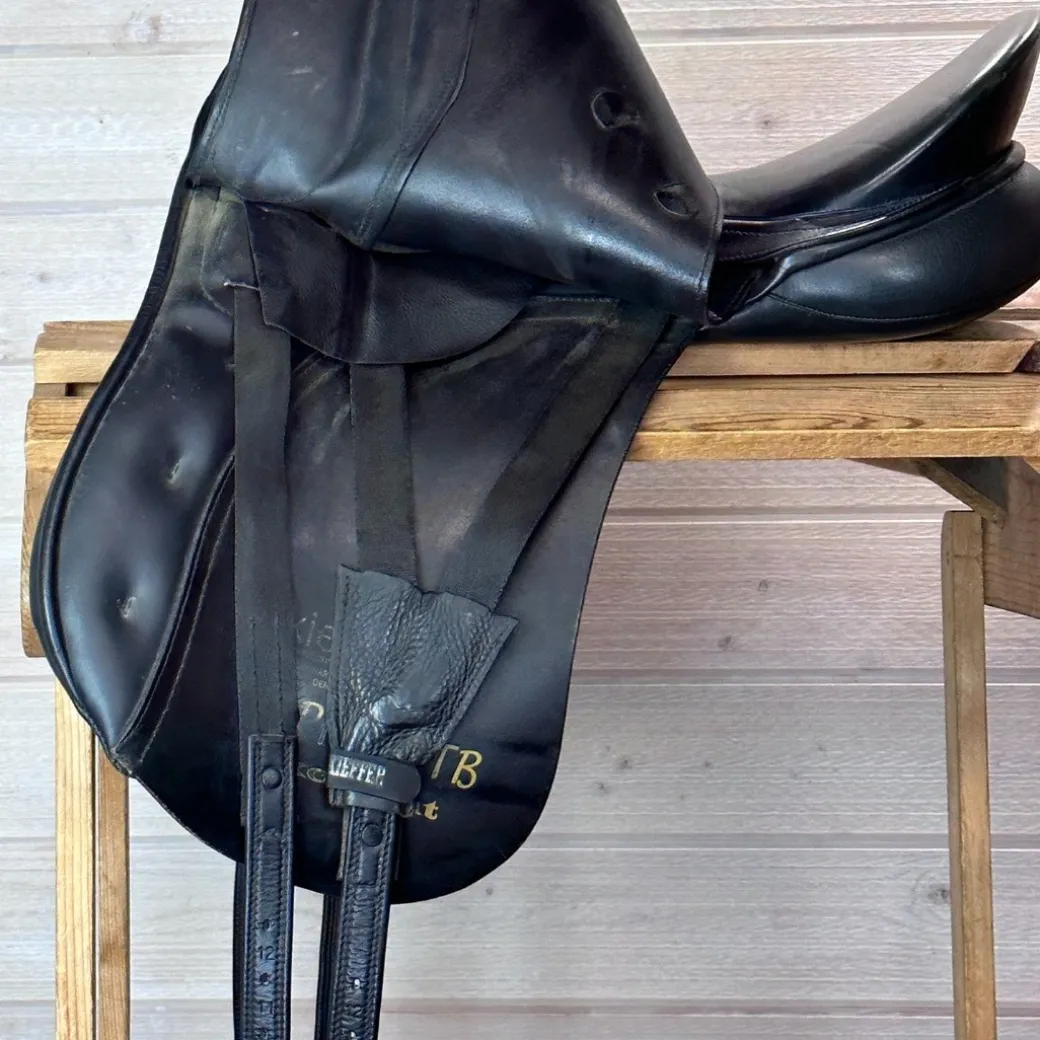 Used Kieffer Orphee TB Dressage Saddle 17/MN