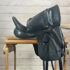 Used Sattlerei Dresch Verdades Dressage Saddle 17.5/W
