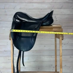 Used Superior Saddlery Dressage Saddle 18/M