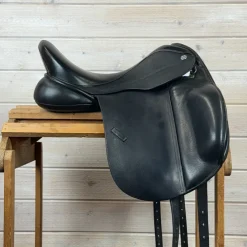 Used Trilogy Debbie McDonald Dressage Saddle 17/M