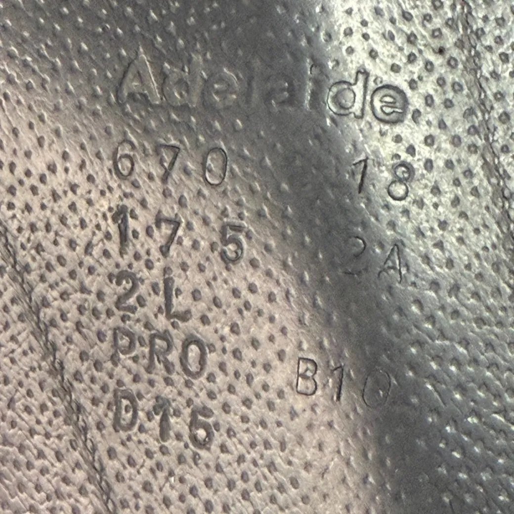 Used Voltaire Adelaide Dressage Saddle 17.5/MW