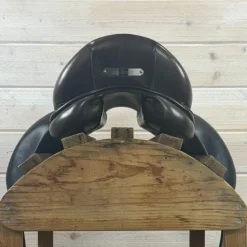 Used Voltaire Adelaide Monoflap Dressage Saddle 17.5/M