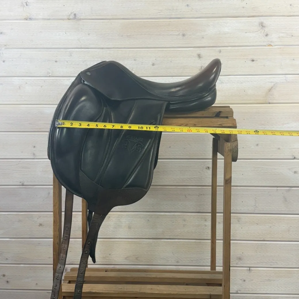 Used Voltaire Adelaide Monoflap Dressage Saddle 17.5/M