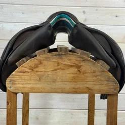 Used Voltaire Palm Beach Jump Close Contact Saddle 17.5/M