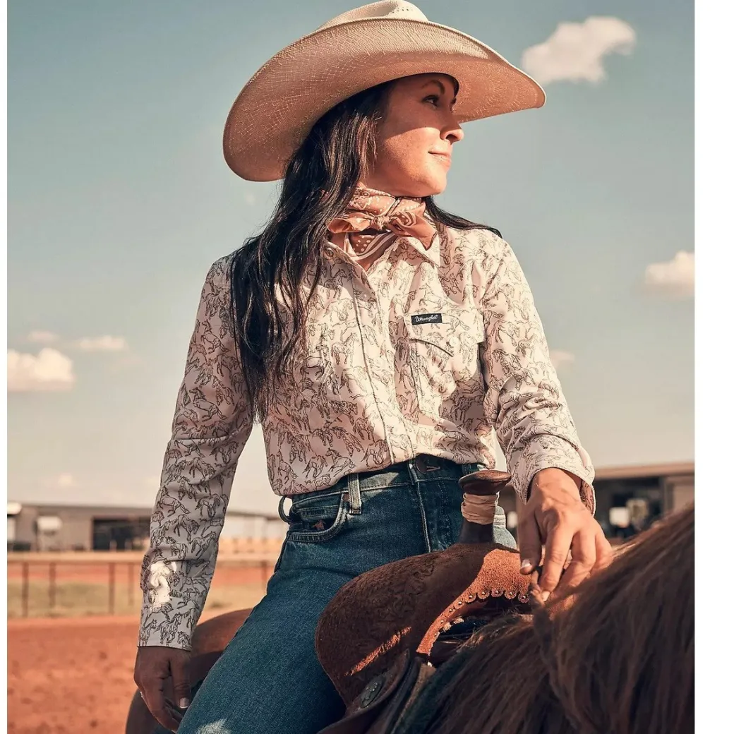 Wrangler Aria Horse Print Performance Shirt