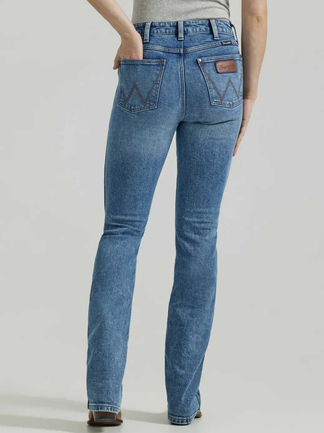 Wrangler Bailey HR Med Wash Boot Cut Jeans