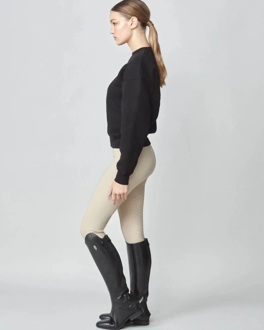 Yagya Embroidered Sweatshirt